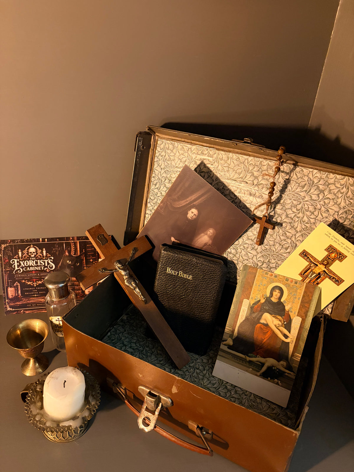 Vintage Exorcism Kit No.004