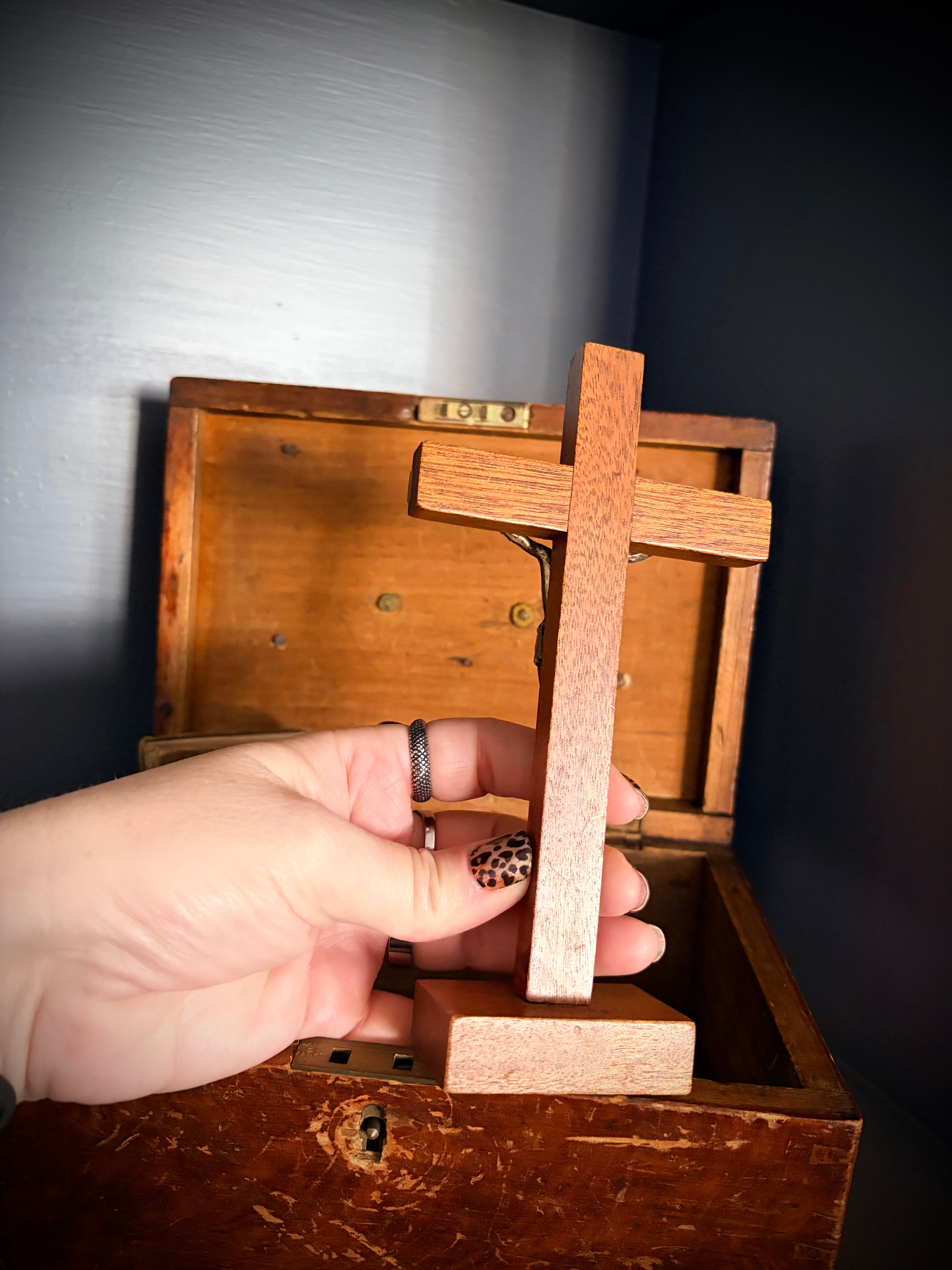 Vintage Exorcism Kit No.001